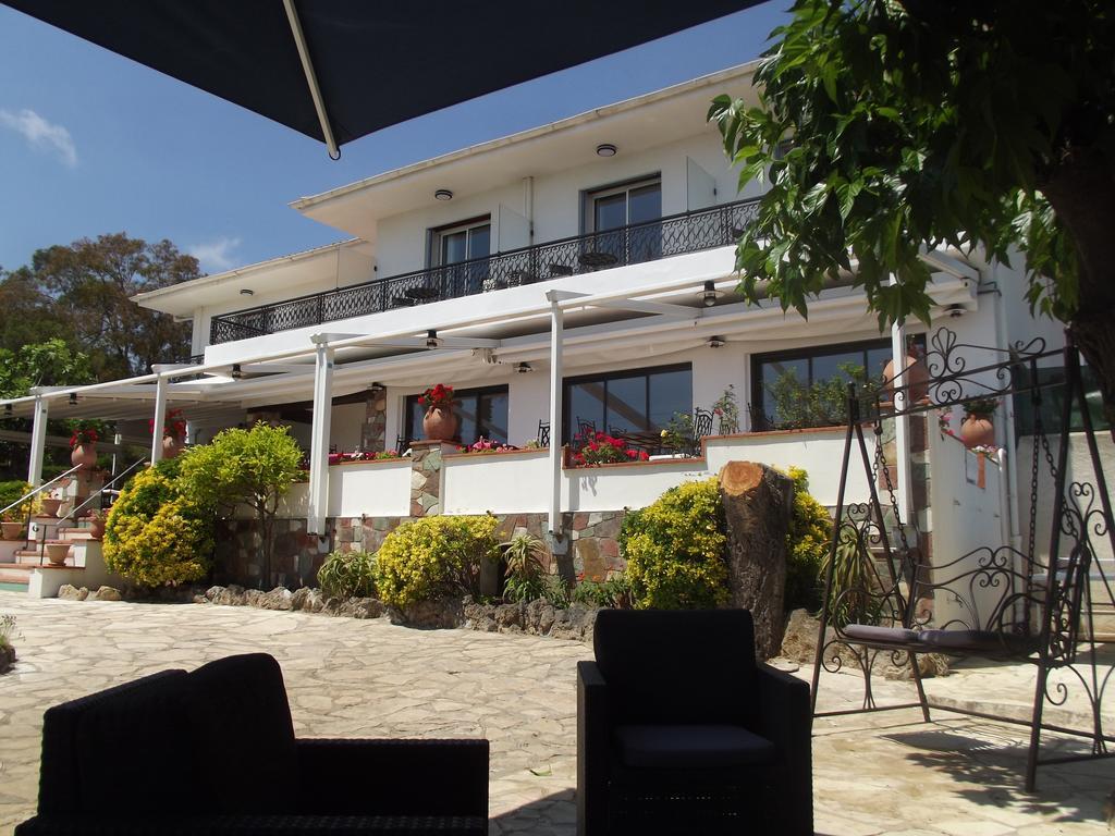 Hotel La Quietude Les Issambres Exteriör bild